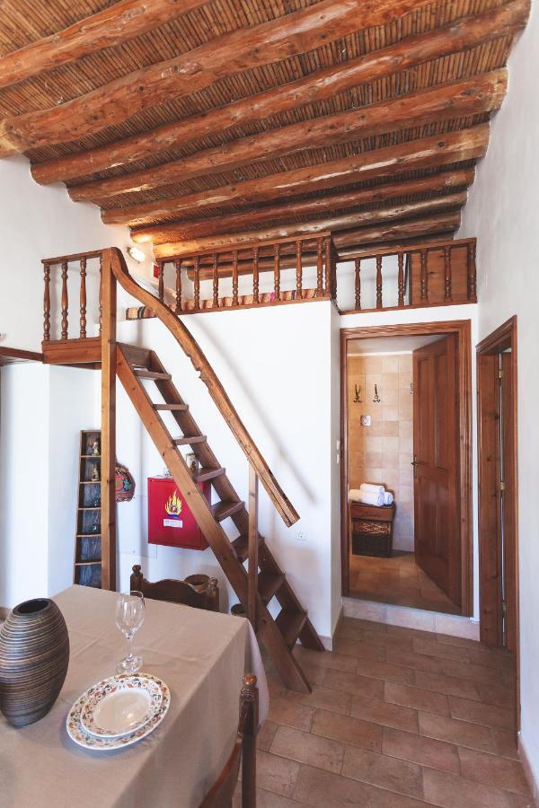 Monolithos  Batu Vacation House מראה חיצוני תמונה