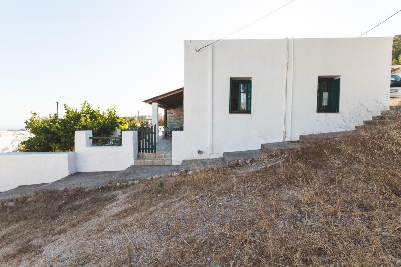 Monolithos  Batu Vacation House מראה חיצוני תמונה